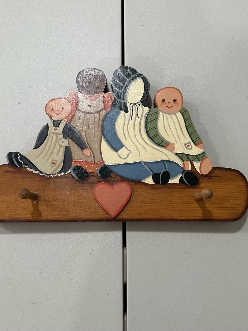 Vtg 1990 Handpainted Folk Art Wooden Wall Hook - Cream & Blue